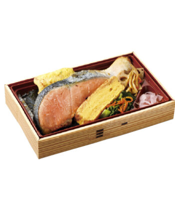 ４８時間漬け込み！厚切り銀鮭西京焼き海苔弁当